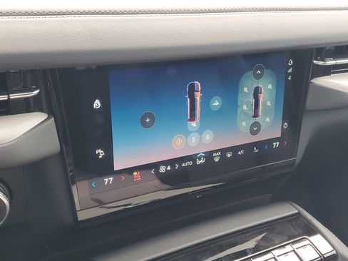 New 2025 Lincoln Navigator L Reserve w/ Jet Appearance Package image 24