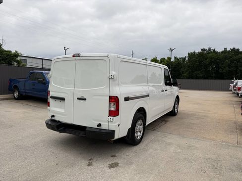 Used 2018 Nissan NV 1500 SV RWD image 5