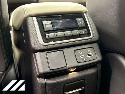 New 2026 Subaru Ascent Limited AWD/4WD image 27