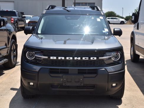 Certified 2025 Ford Bronco Sport Outer Banks w/ Outer Banks Tech Package+ AWD/4WD image 3