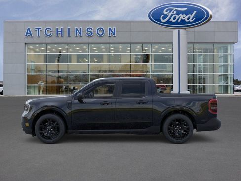New 2025 Ford Maverick Lariat w/ Black Appearance Package image 3