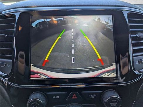 Used 2021 Jeep Grand Cherokee Laredo X image 14