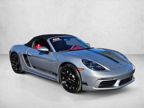 Used 2025 Porsche 718 Boxster image 3