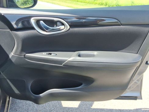 Used 2019 Nissan Sentra SV FWD image 25