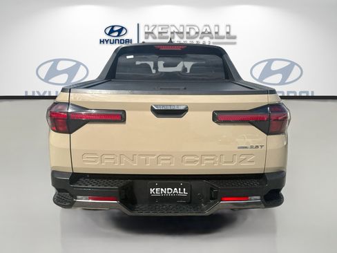 Used 2024 Hyundai Santa Cruz Limited AWD/4WD image 5