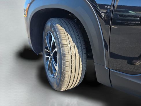 Used 2025 Chevrolet TrailBlazer LT image 31