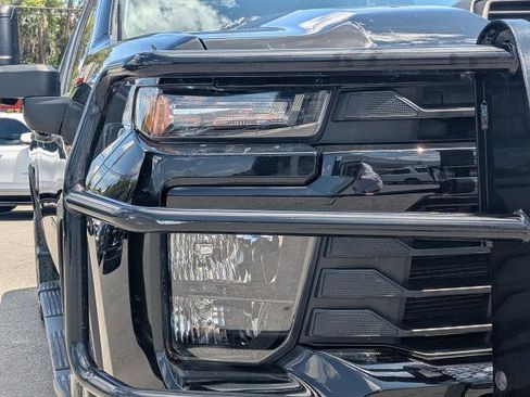 Used 2025 Chevrolet Silverado 2500 Custom w/ Custom Value Package AWD/4WD image 10