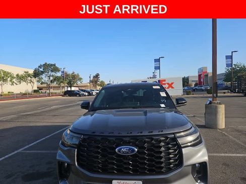 Used 2025 Ford Explorer ST-Line w/ Premium Package RWD image 2