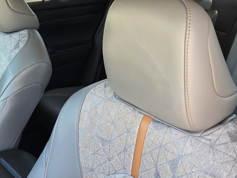 Used 2022 Toyota Highlander Bronze Edition image 30