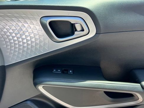 Certified 2024 Kia Soul LX w/ Option Group 015 FWD image 29
