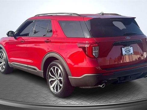 Certified 2022 Ford Explorer ST-Line w/ Class IV Trailer Tow Package image 2
