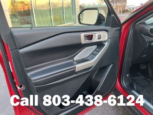 Used 2023 Ford Explorer Limited w/ Limited Technology Package RWD image 5