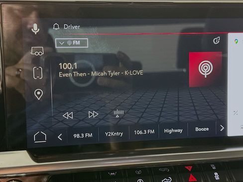 Used 2024 GMC Sierra 1500 Elevation AWD/4WD image 7