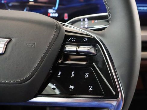 New 2026 Cadillac Vistiq Platinum image 17