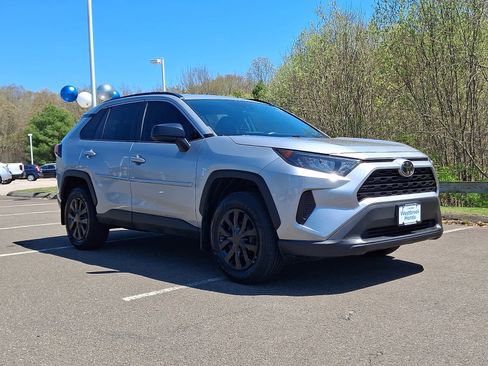 Used 2019 Toyota RAV4 LE w/ All Weather Liner Package AWD/4WD image 4