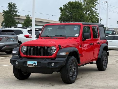 Used 2025 Jeep Wrangler Unlimited Sport AWD/4WD image 6