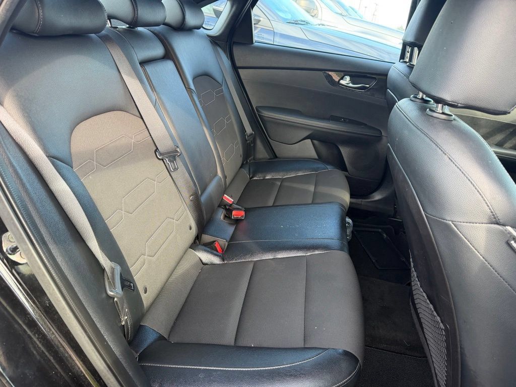 Used 2021 Kia Forte GT-Line FWD image 16