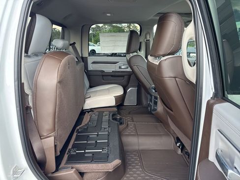 New 2025 RAM 2500 Laramie AWD/4WD image 20