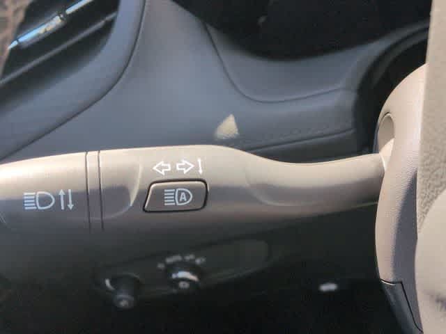 Used 2024 Buick Encore GX Preferred FWD image 25