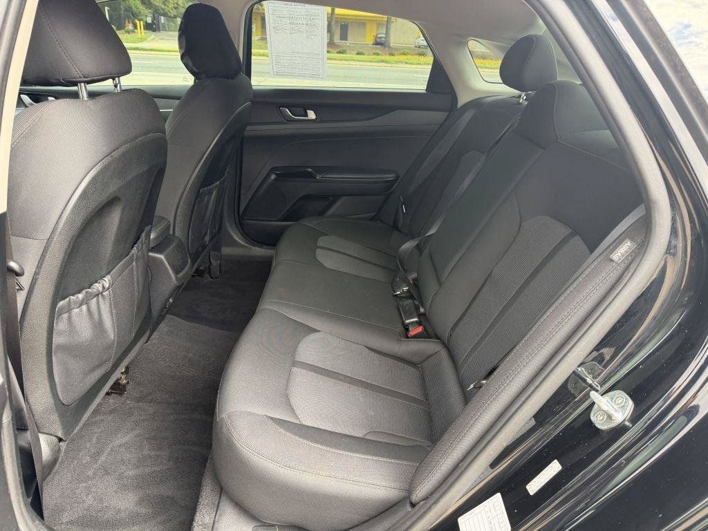 Used 2022 Kia K5 LXS FWD image 10