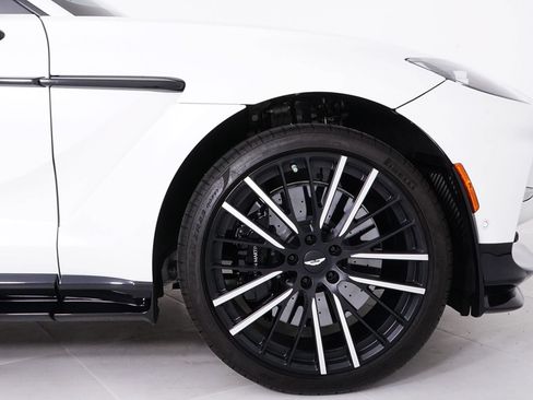 Used 2025 Aston Martin DBX 707 AWD/4WD image 16