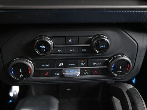 Used 2022 Ford Bronco Outer Banks image 18