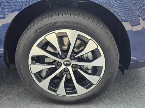 New 2026 Audi Q3 quattro 2.0T AWD/4WD image 7