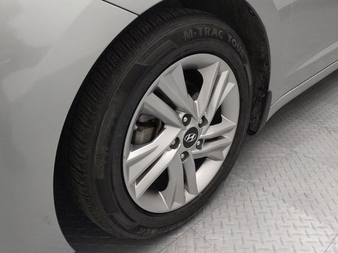 Used 2020 Hyundai Elantra Value Edition image 31