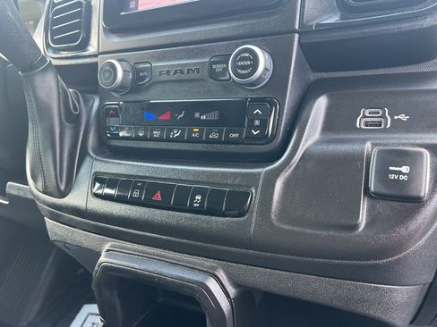 Used 2024 RAM ProMaster 2500 w/ Convenience Group FWD image 55