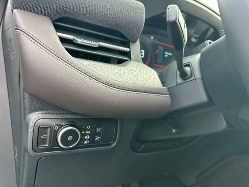 New 2026 Ford Explorer Platinum w/ LUX Leather Package image 35