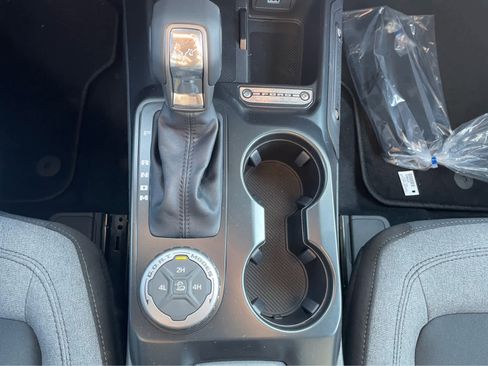 New 2025 Ford Bronco Big Bend image 23