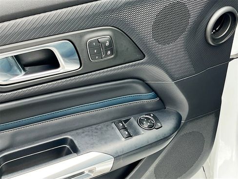 Used 2024 Ford Mustang GT Premium image 18