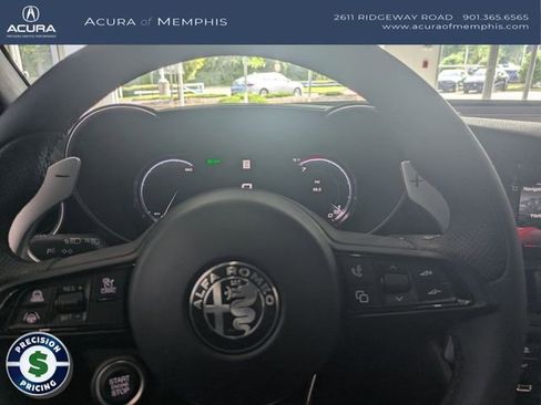 Used 2025 Alfa Romeo Giulia AWD w/ Driving Assist Package image 14