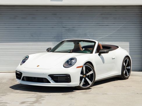 Used 2024 Porsche 911 Carrera S RWD image 1