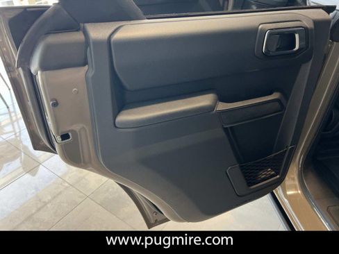New 2025 Ford Bronco Big Bend w/ Black Diamond Package AWD/4WD image 15