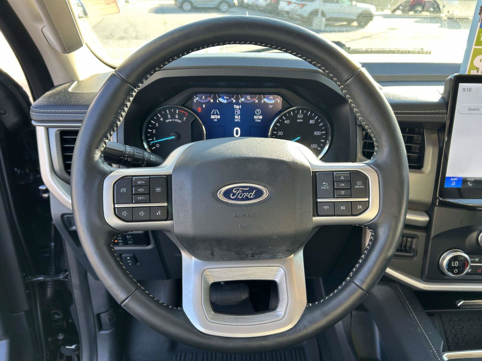 Used 2024 Ford Expedition XLT RWD image 19
