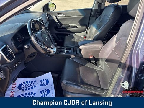 Used 2020 Kia Sportage EX w/ Option Group 15 image 16