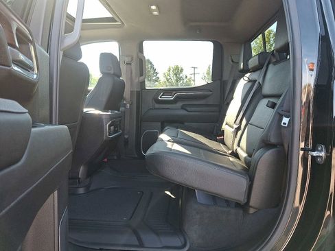 Certified 2023 GMC Sierra 1500 SLT w/ SLT Convenience Package image 10