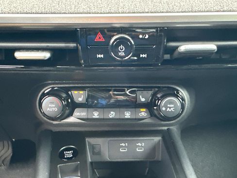 New 2026 Nissan Kicks SV w/ Cold Weather Package AWD/4WD image 37