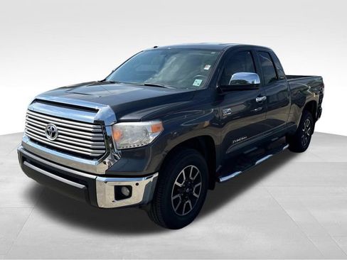 Used 2016 Toyota Tundra Limited w/ Limited Premium Package image 3