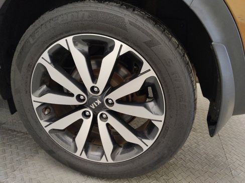 Used 2017 Kia Sportage EX w/ EX Technology Package image 31