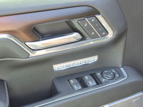 Used 2024 GMC Sierra 1500 Denali AWD/4WD image 15