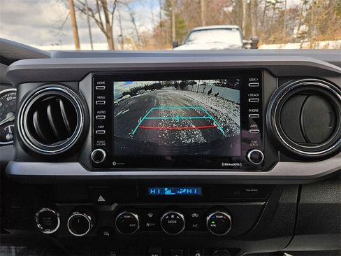 Certified 2023 Toyota Tacoma TRD Off-Road image 18