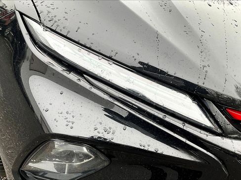 Used 2023 Chevrolet Blazer LT image 23