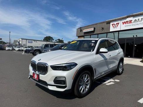 Used 2019 BMW X5 xDrive40i w/ Convenience Package AWD/4WD image 1