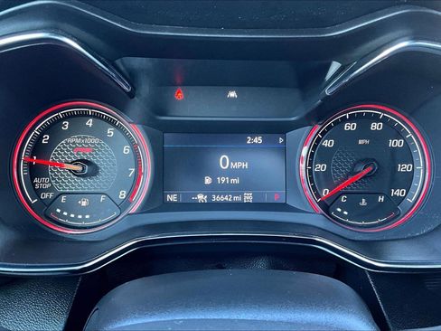 Used 2023 Chevrolet TrailBlazer RS w/ Sun and Liftgate Package image 8