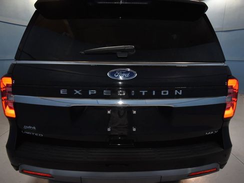Used 2024 Ford Expedition Max Limited image 30