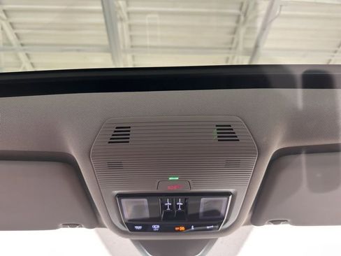 New 2026 Volkswagen Atlas Peak Edition AWD/4WD image 21
