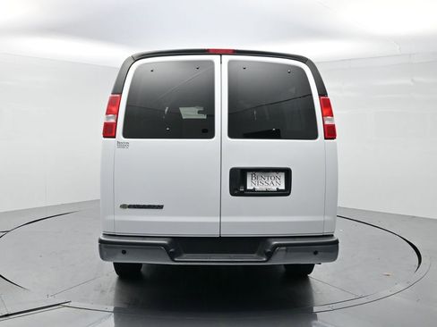 Used 2023 Chevrolet Express 3500 LT w/ LT Preferred Equipment Group RWD image 18