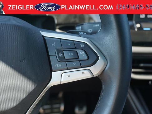 Used 2025 Volkswagen Atlas Cross Sport SEL Premium R-Line AWD/4WD image 29
